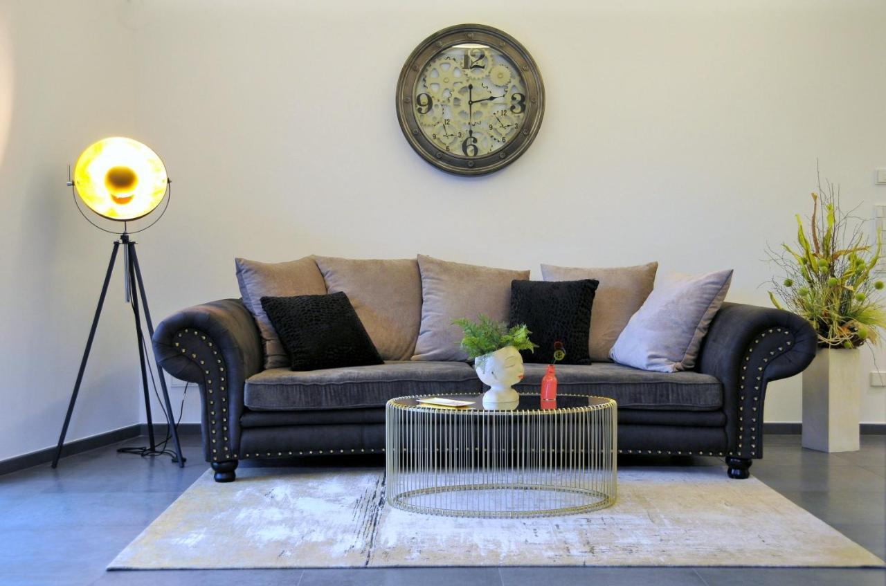 Ruhige Ferienwohnung Mit Garten Und Garage In Privatvilla Marlengo Bagian luar foto