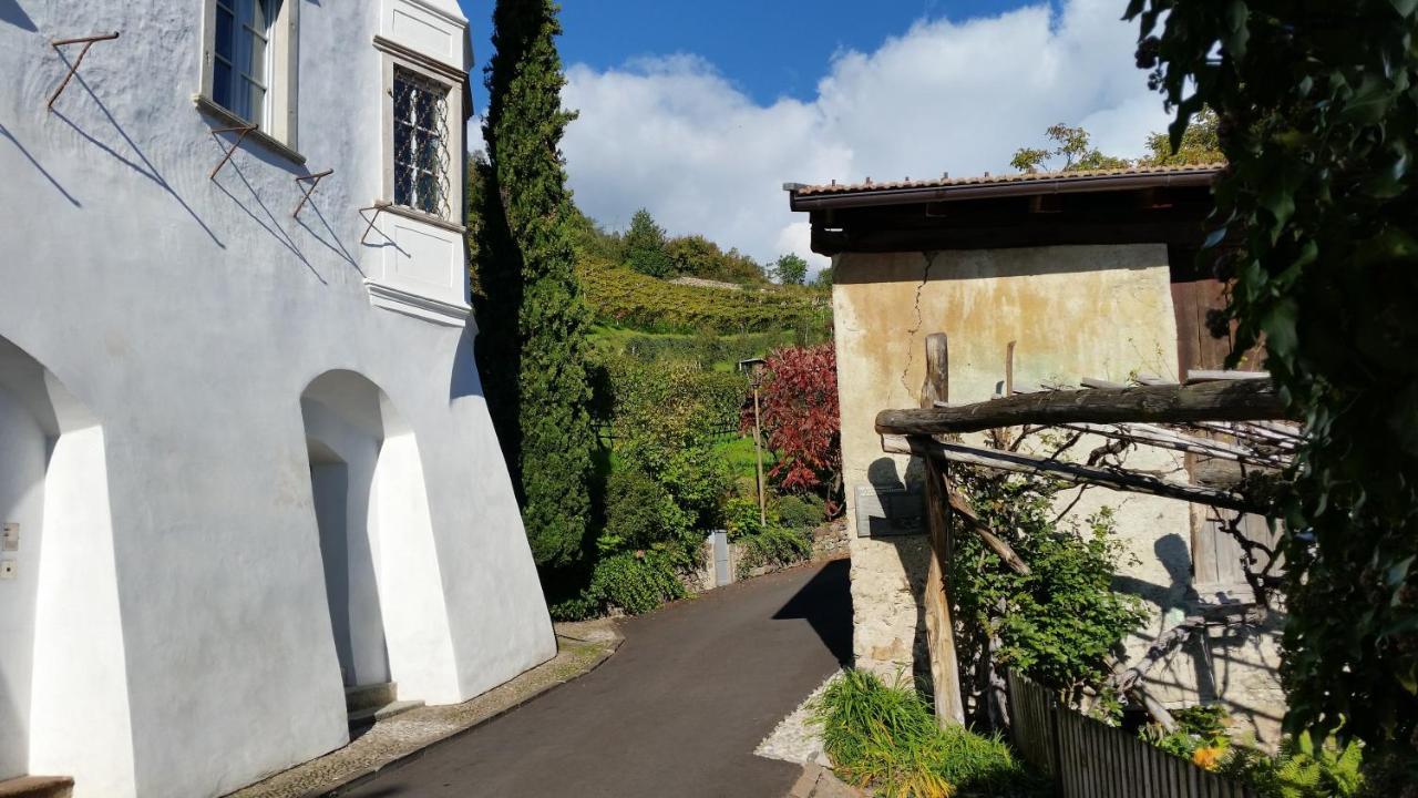 Ruhige Ferienwohnung Mit Garten Und Garage In Privatvilla Marlengo Bagian luar foto