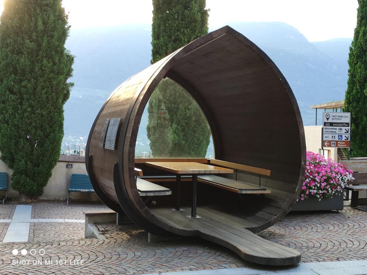 Ruhige Ferienwohnung Mit Garten Und Garage In Privatvilla Marlengo Bagian luar foto